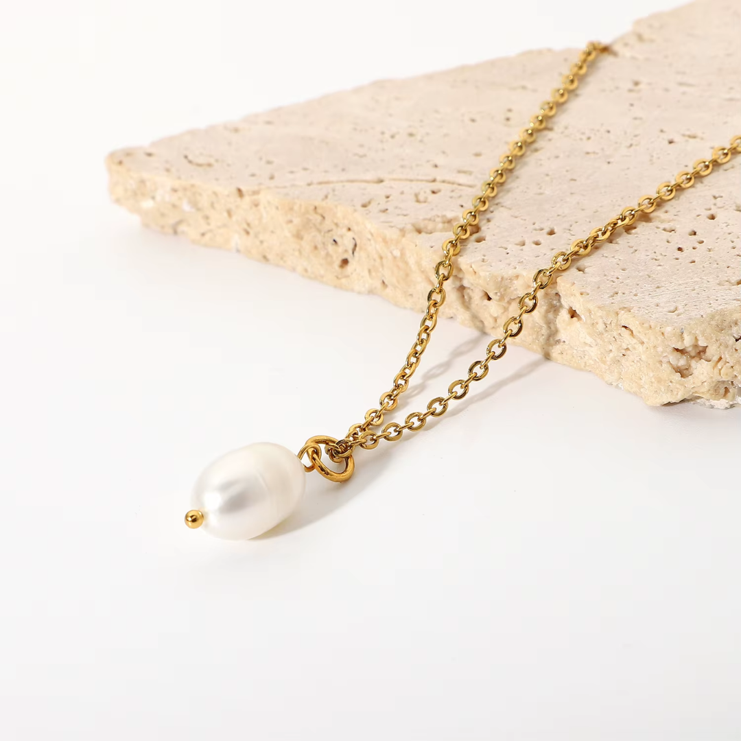 Ella Freshwater Pearl Necklace 18K Gold